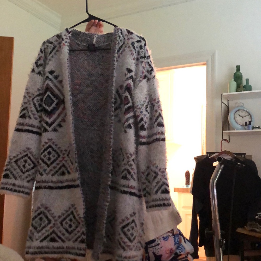 fluffy geometric cardigan. size XL